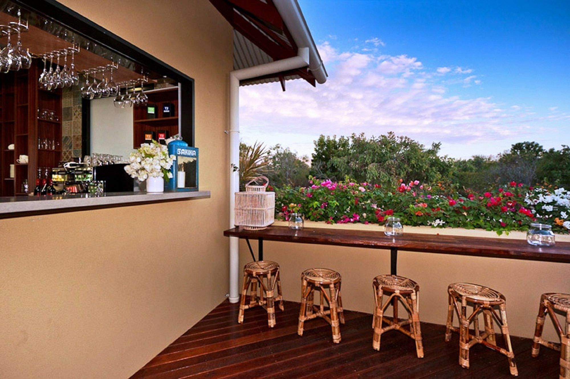 ברום Bali Hai Resort & Spa מראה חיצוני תמונה